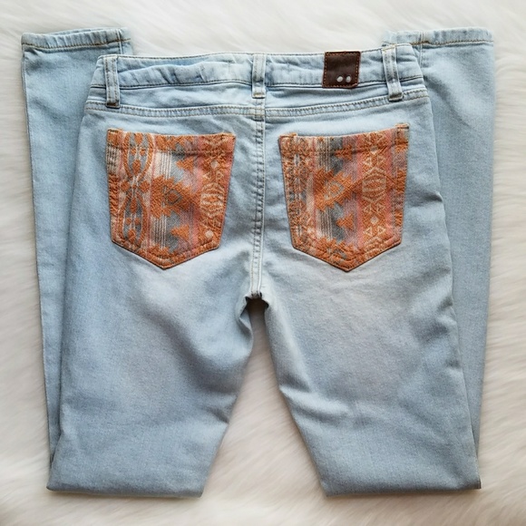 NWOT - Forever 21 Aztec Print Pocket Jeans - Picture 1 of 8